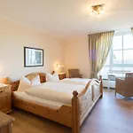 Land-gut-hotel Lohmann 3*