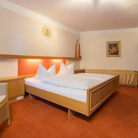 Land-gut-hotel Lohmann 3*
