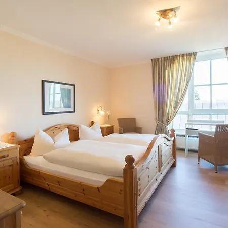 Land-gut-hotel Lohmann 3*