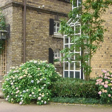 Hotel Land-gut-hotel Lohmann 3*