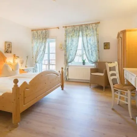 Land-gut-hotel Lohmann 3*