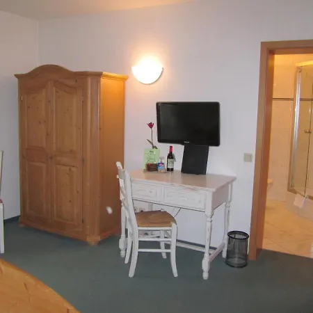 Otel Land-gut-hotel Lohmann